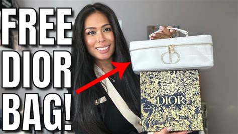 how to get dior makeup bag|Dior makeup bag free gift.